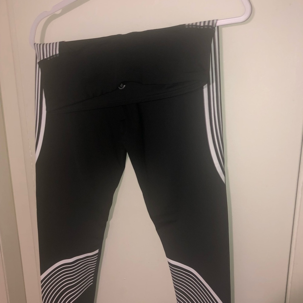 Work out leggings! 90% Polyester 10%Spandex